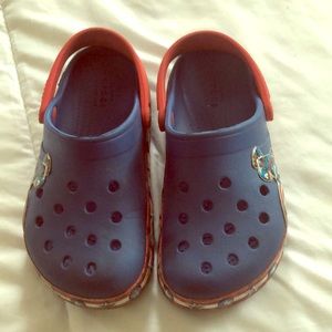 Crocs - captain america